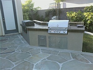 Outdoor Kitchen